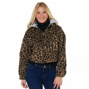 NWTs Women’s Love Tree Faux Fur Animal Print Cropped Jacket Size Medium